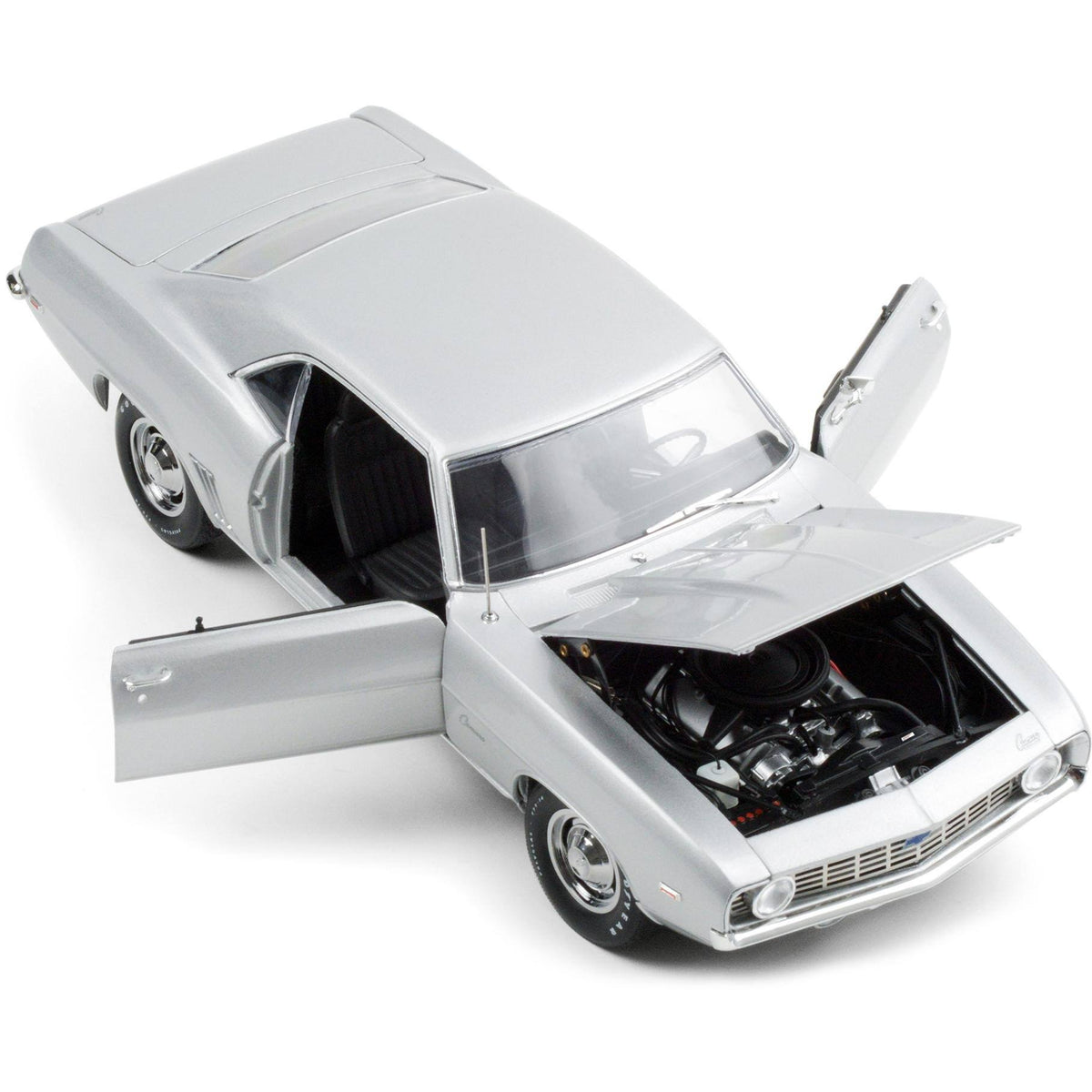 1969 Chevrolet Camaro ZL1 Coupe Silver 1/18 Diecast Model Car V32586