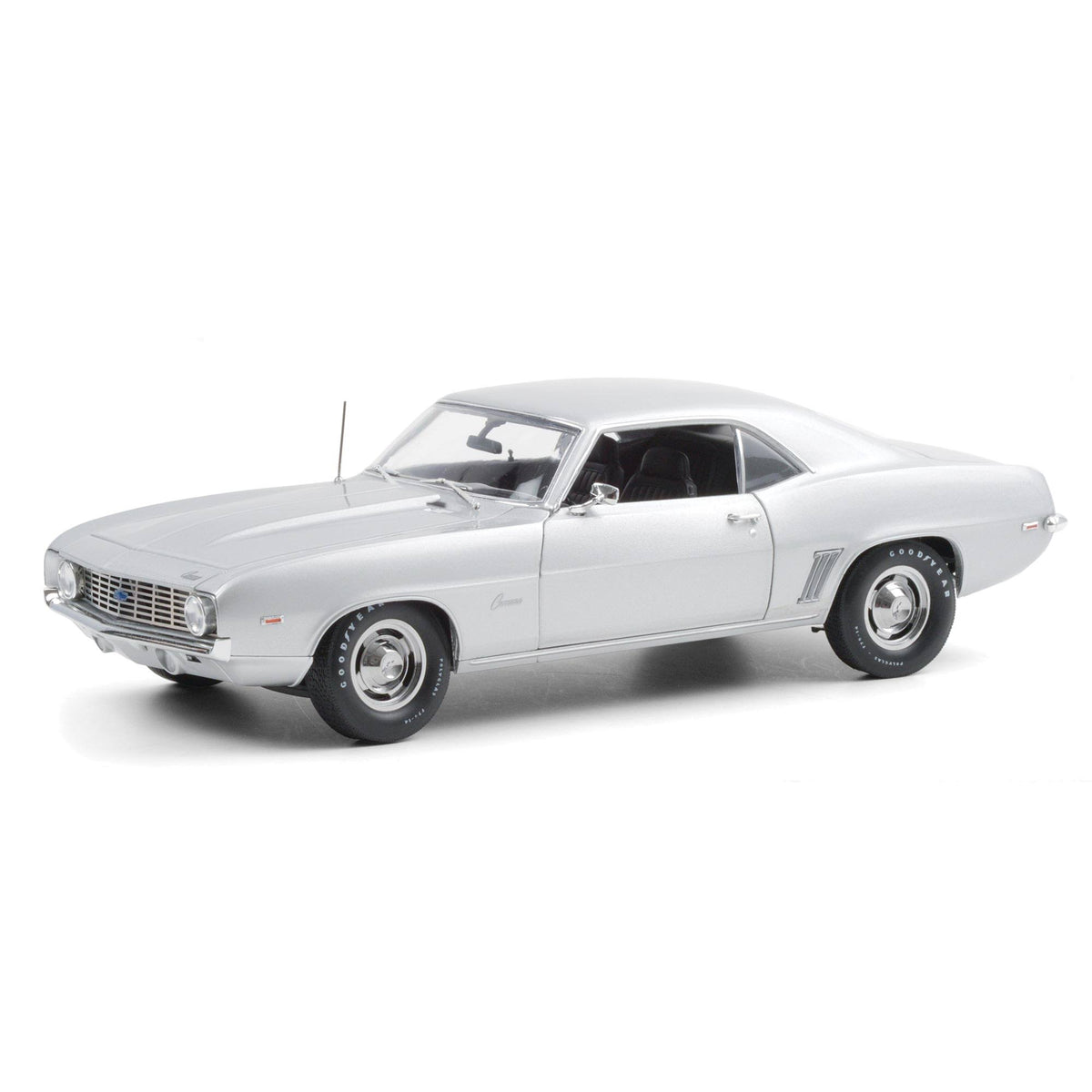 1969 Chevrolet Camaro ZL1 Coupe Silver 1/18 Diecast Model Car V32586