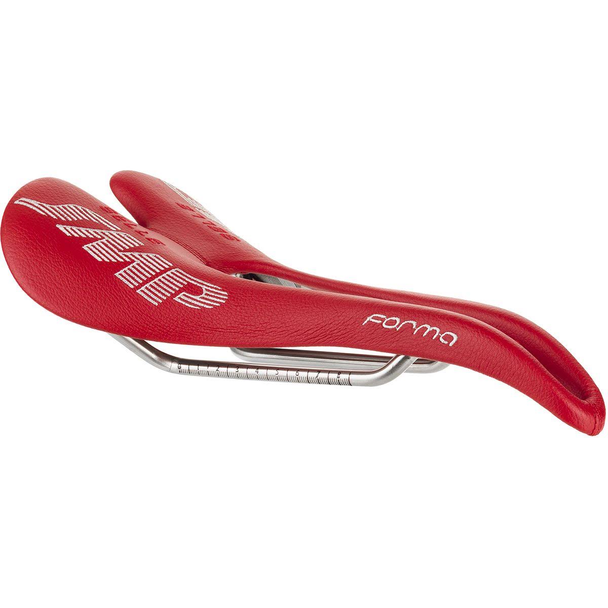 Red Saddle C98972