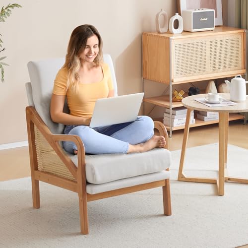 White Woven Rattan Accent Chair with Oak Wood Frame U630
