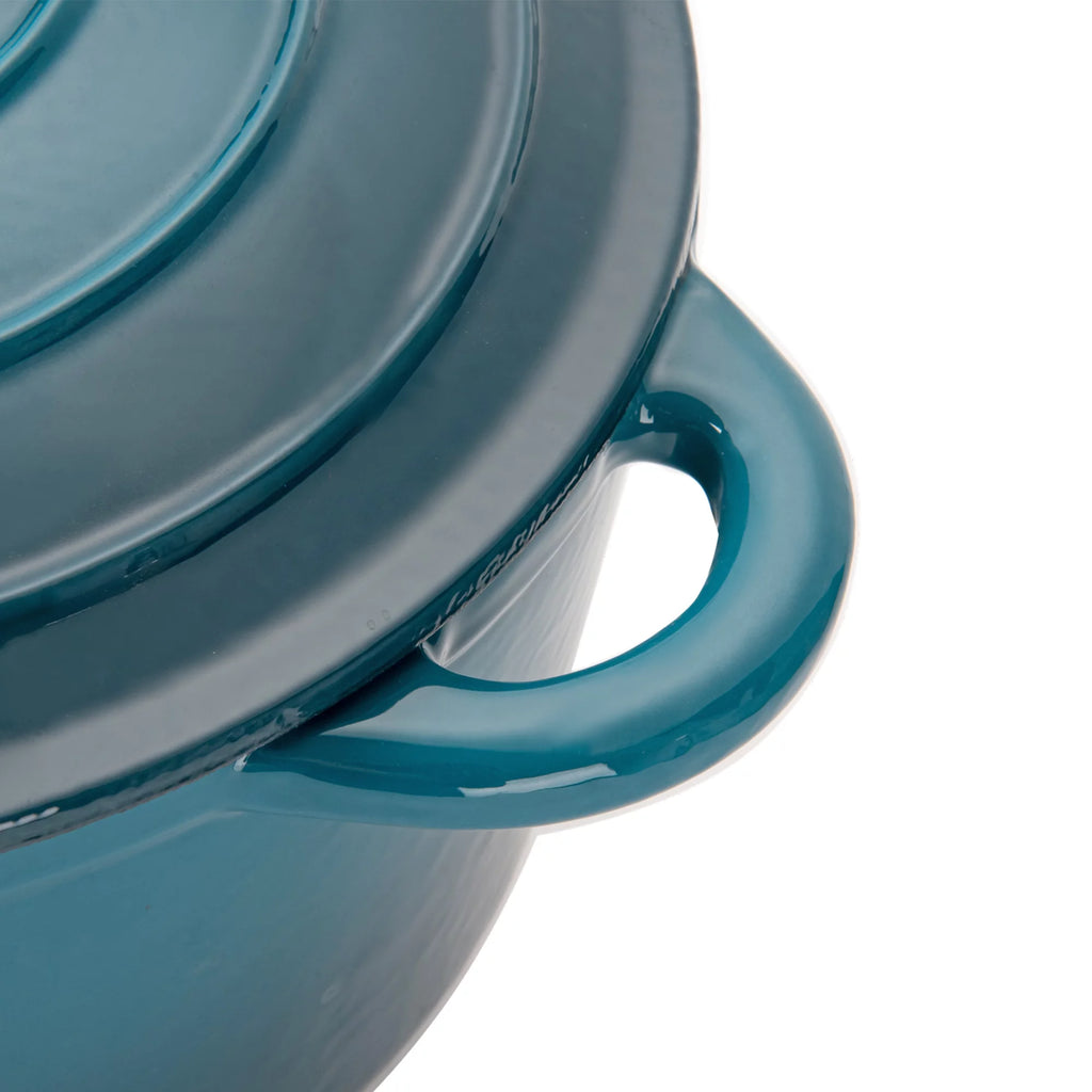 5.5 Quart Enameled Cast Iron Dutch Oven, Navy Z7408